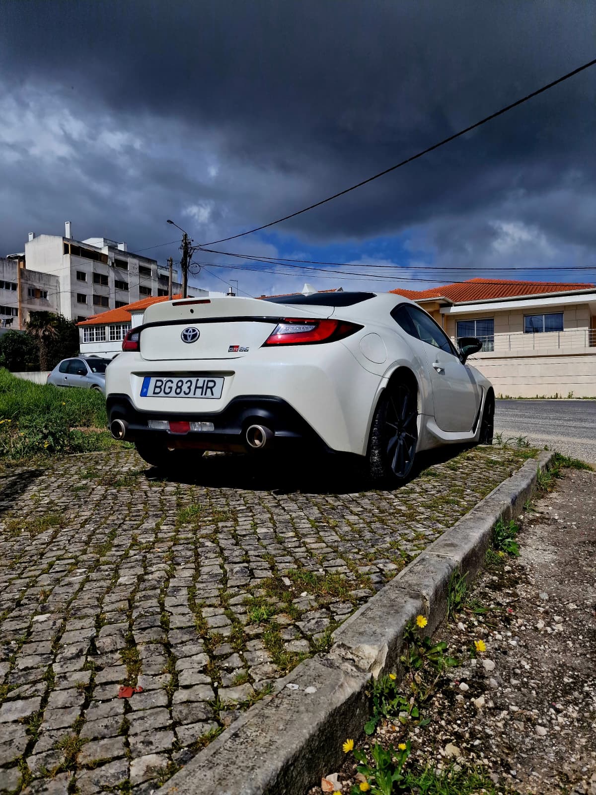 Retrato feminino em luz natural